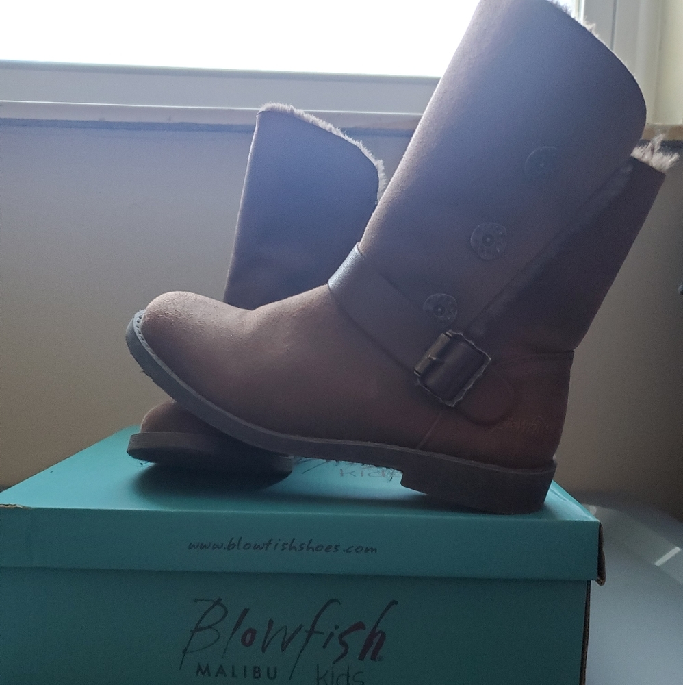 Girls Blowfish brown boot